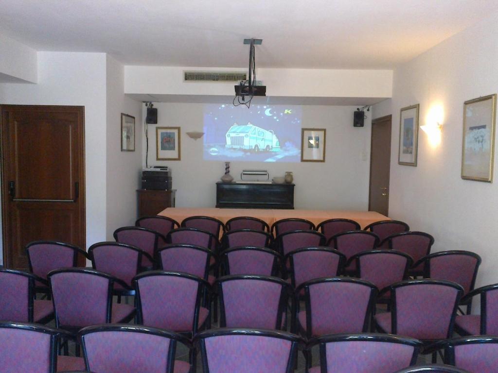 Hotel Le Rocce Magione Exterior photo