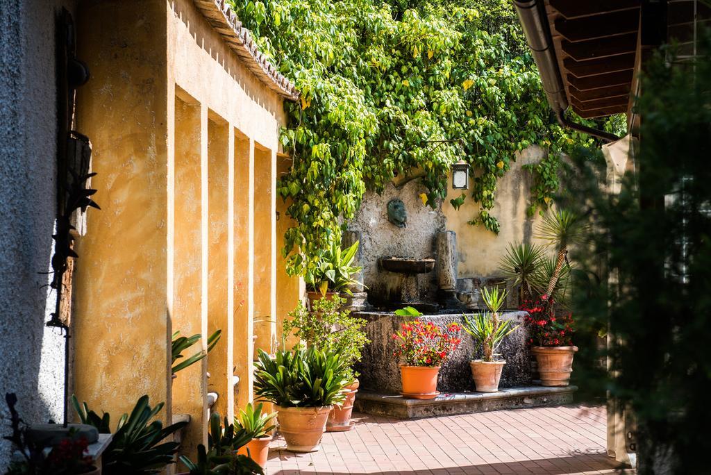 Hotel Le Rocce Magione Exterior photo