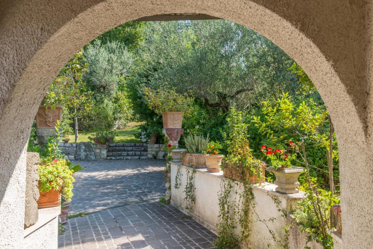 Hotel Le Rocce Magione Exterior photo